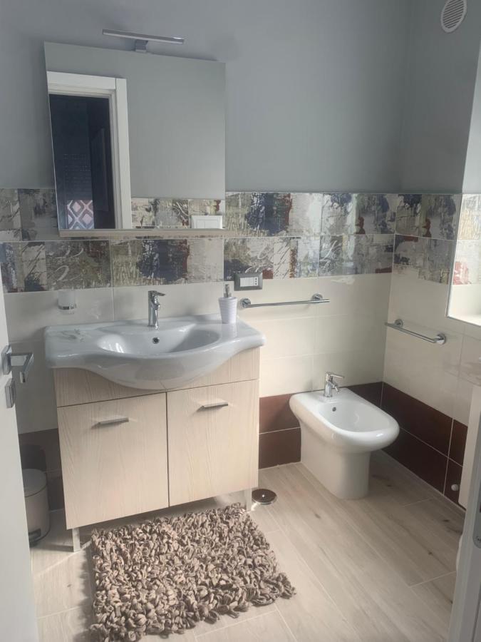 Le Stanze Di Dalia Bed & Breakfast Crotone Ngoại thất bức ảnh