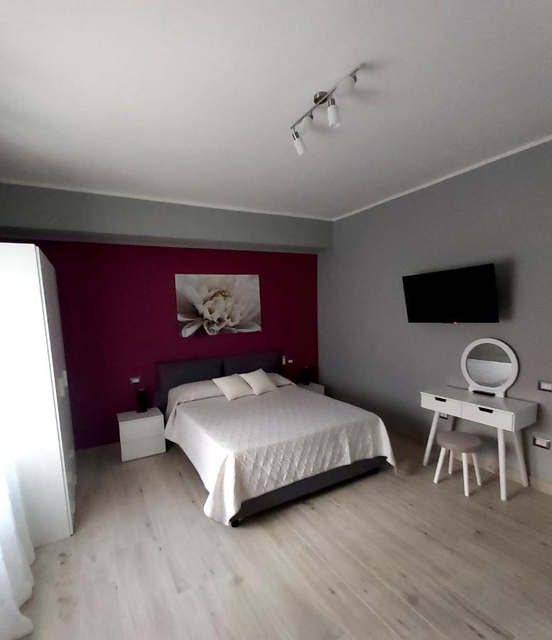 Le Stanze Di Dalia Bed & Breakfast Crotone Ngoại thất bức ảnh
