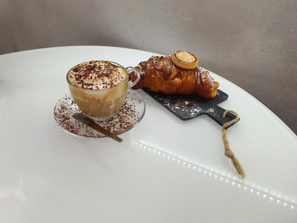 Le Stanze Di Dalia Bed & Breakfast Crotone Ngoại thất bức ảnh