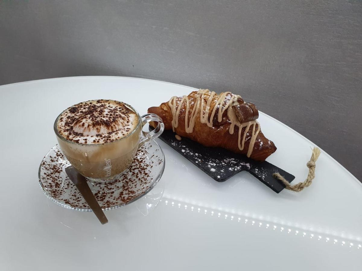 Le Stanze Di Dalia Bed & Breakfast Crotone Ngoại thất bức ảnh